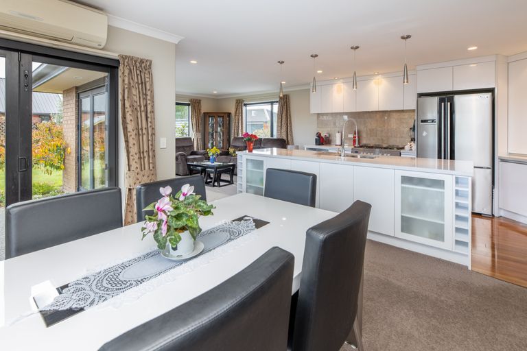 Photo of property in 9 Sea Eagles Place, North New Brighton, Christchurch, 8083