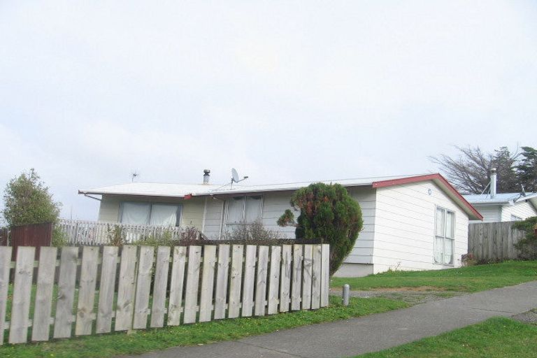 Photo of property in 63 Conclusion Street, Ascot Park, Porirua, 5024