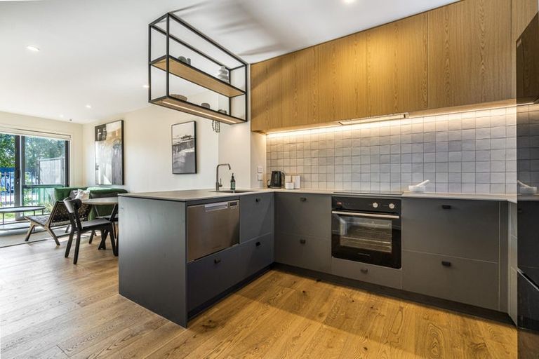 Photo of property in 11/7 Boyd Avenue, Mangere Bridge, Auckland, 2022