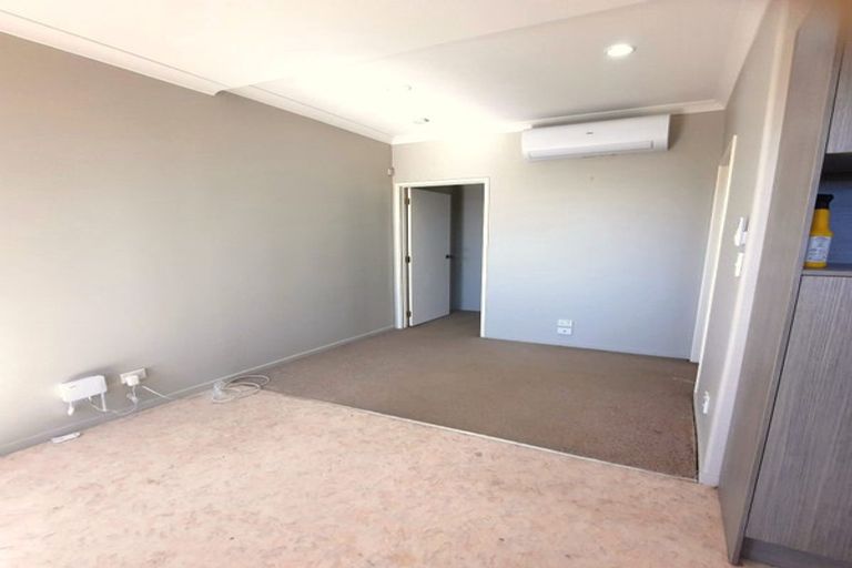 Photo of property in 2a Castleton Drive, Howick, Auckland, 2014