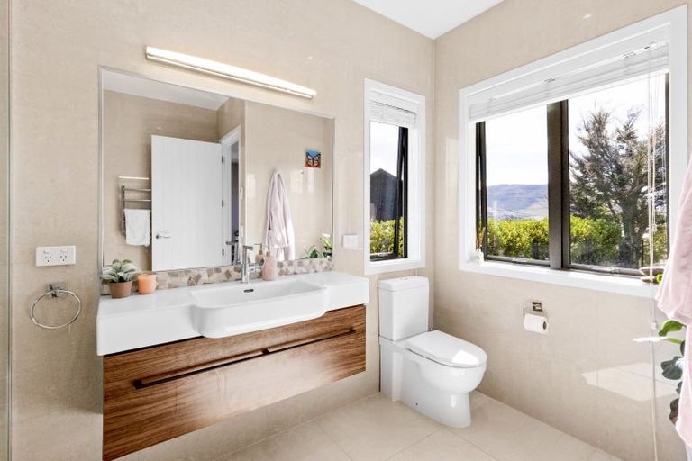 Photo of property in 1 Afton Lane, Jacks Point, Queenstown, 9371