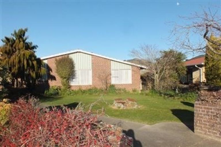 Photo of property in 5 Pahau Place, Cracroft, Christchurch, 8025