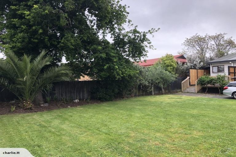 Photo of property in 10 Gardone Terrace, Conifer Grove, Takanini, 2112