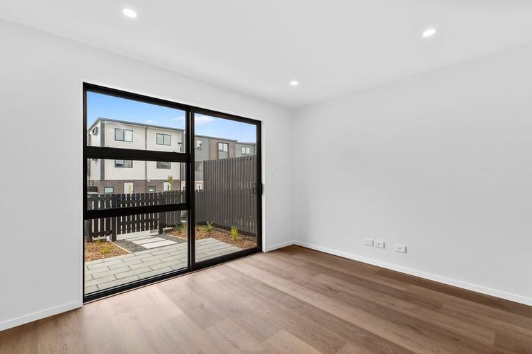 Photo of property in 14 Selo Street, Glen Eden, Auckland, 0602