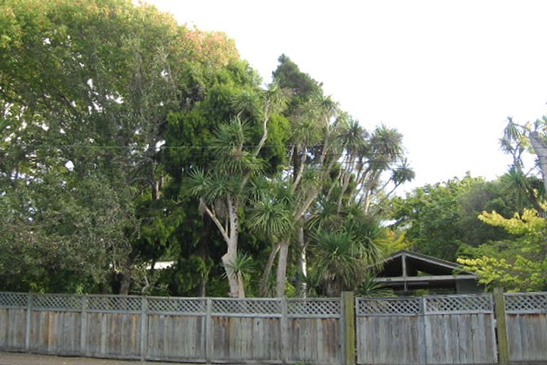 Photo of property in 18 Gloucester Street, Silverstream, Upper Hutt, 5019