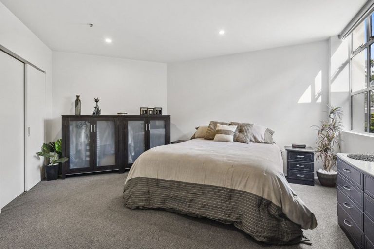 Photo of property in Hume House, 152ub The Terrace, Wellington Central, Wellington, 6011