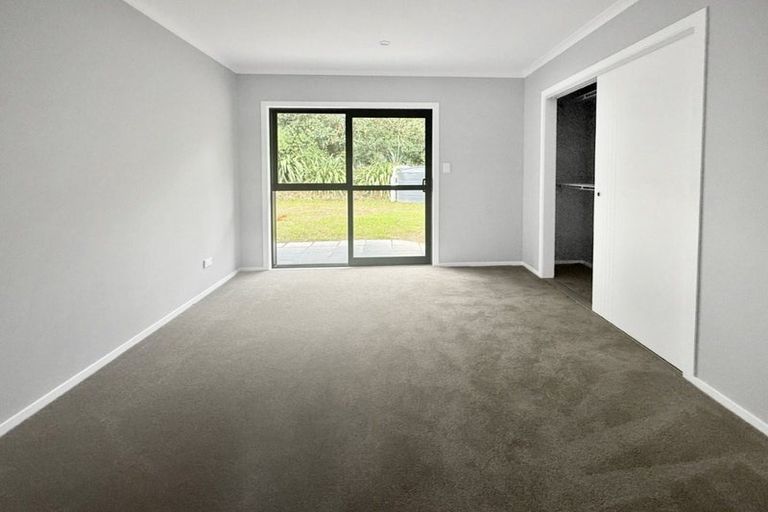 Photo of property in 12 Winnie Close, Acacia Bay, Taupo, 3330