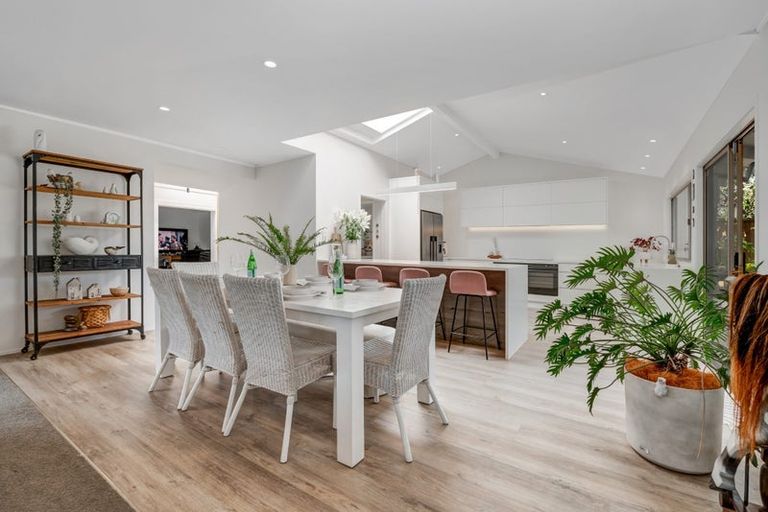 Photo of property in 18 Glengarry Avenue, Manly, Whangaparaoa, 0930