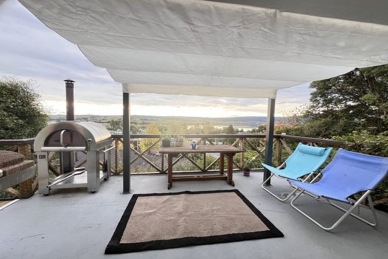 Photo of property in 24 Nore Street, Waihola, Milton, 9073