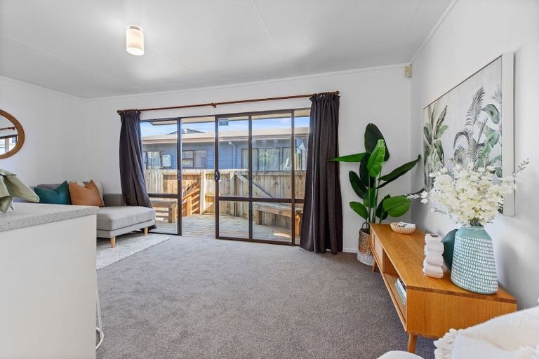 Photo of property in 21a Arawata Avenue, Welcome Bay, Tauranga, 3112