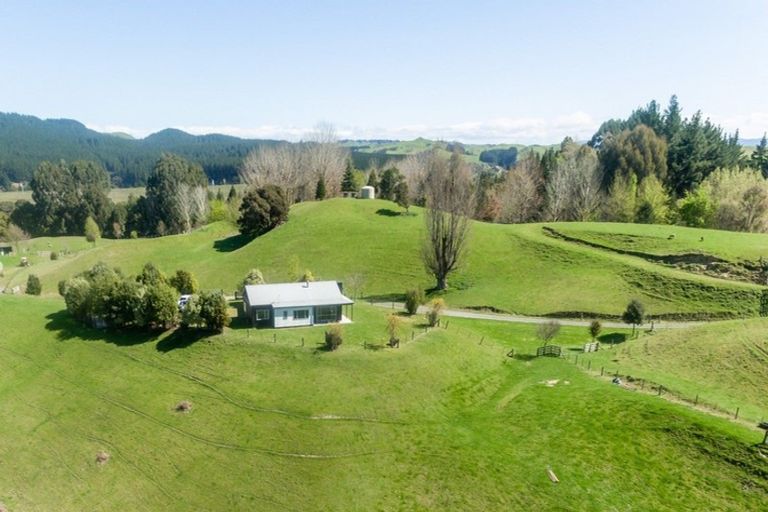 Photo of property in 1169 Dartmoor Road, Dartmoor, Napier, 4186