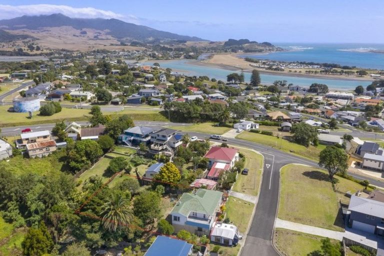 Photo of property in 3 Robert Street, Raglan, 3225