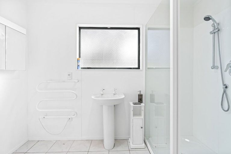 Photo of property in 55 Pukenamu Road, Te Horo, Otaki, 5581