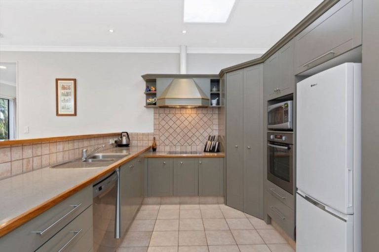 Photo of property in 36 Oriental Parade, Papamoa Beach, Papamoa, 3118