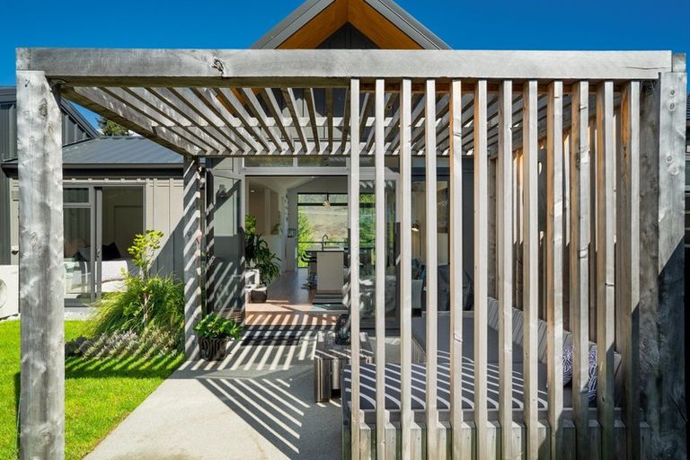 Photo of property in 4 Stamper Lane, Arthurs Point, Queenstown, 9371