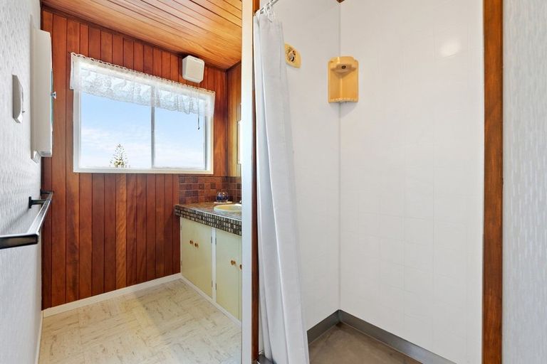 Photo of property in 35 Ramillies Place, Glenfield, Auckland, 0629