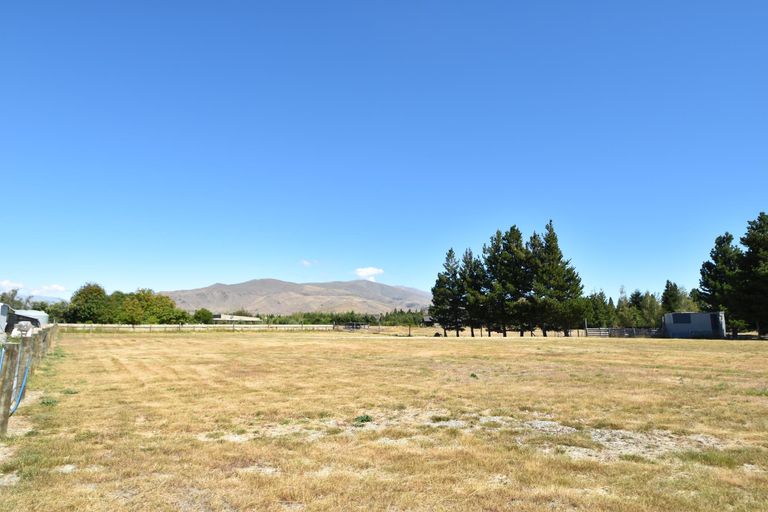 Photo of property in 37 Peak Drive, Twizel, 7901