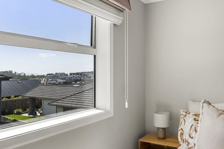 Photo of property in 9 Kukupa Lane, Long Bay, Auckland, 0630