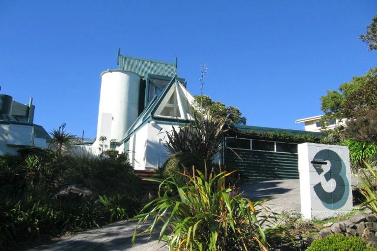 Photo of property in 3 Gurkha Crescent, Khandallah, Wellington, 6035