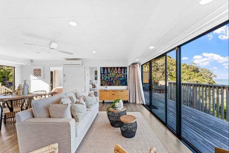 Photo of property in 61 Grand View Road, Leigh, 0985