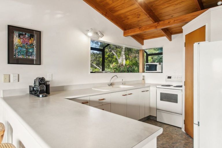 Photo of property in 43 Kings Road, Paihia, 0200