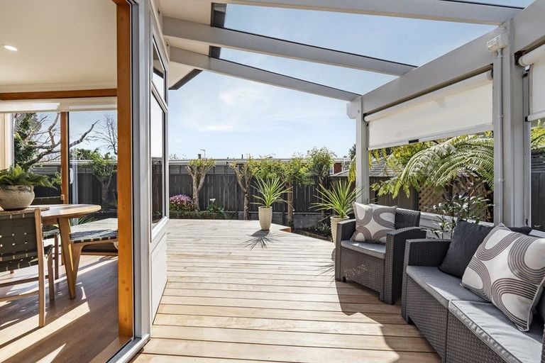 Photo of property in 11 George Street, Lower Vogeltown, New Plymouth, 4310