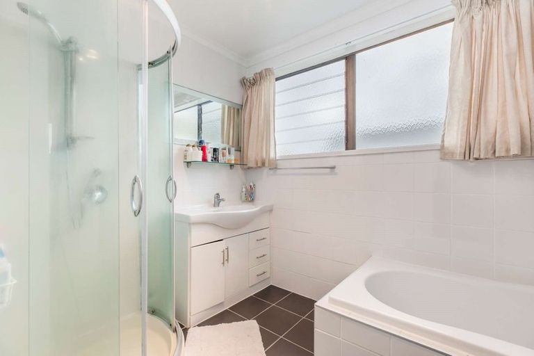 Photo of property in 118a Sutherland Road, Brookfield, Tauranga, 3110