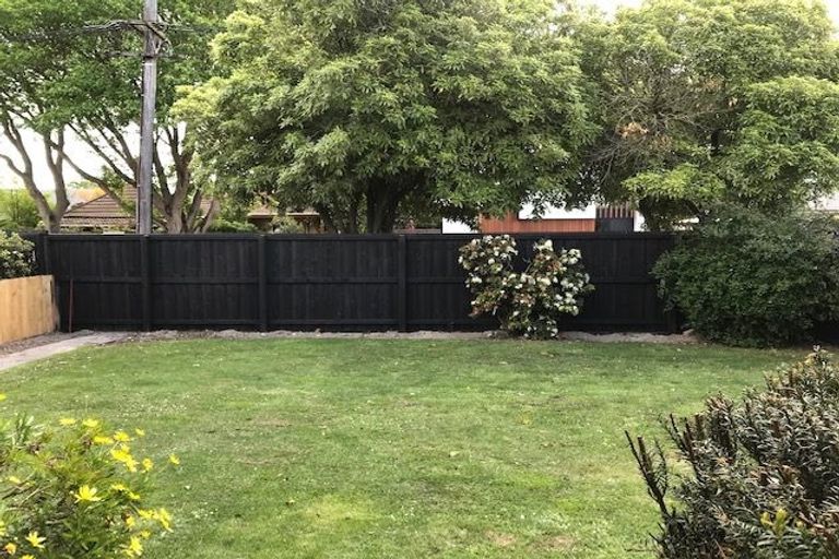 Photo of property in 22 Withells Road, Avonhead, Christchurch, 8042