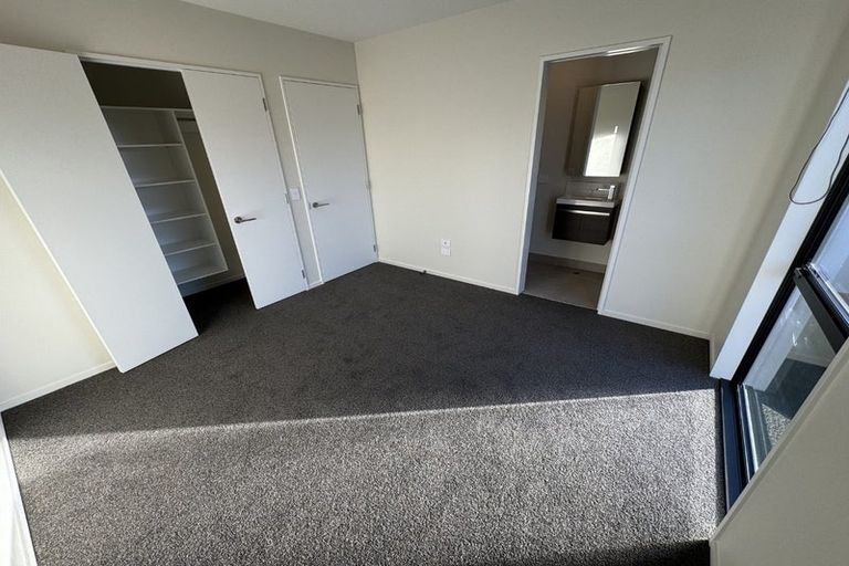 Photo of property in 2/2a Puna Street, Riccarton, Christchurch, 8041