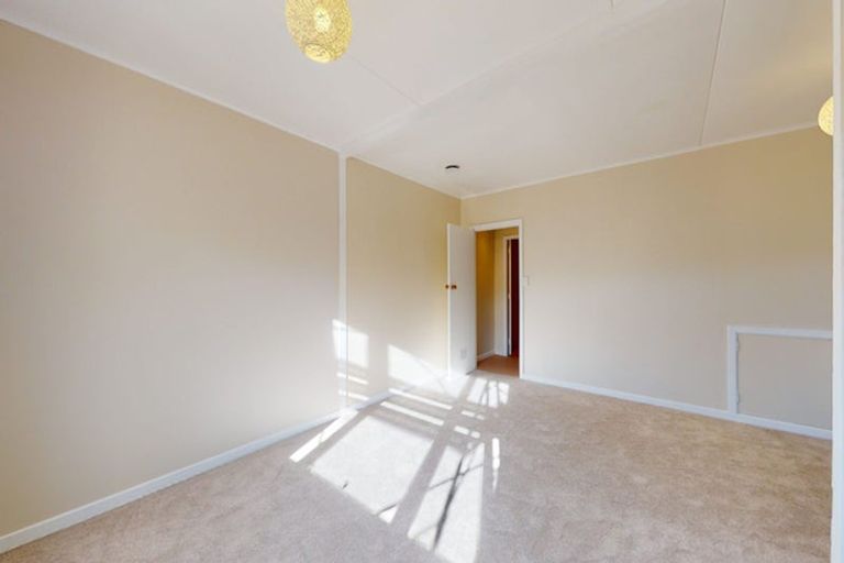 Photo of property in 10 Khouri Avenue, Karori, Wellington, 6012