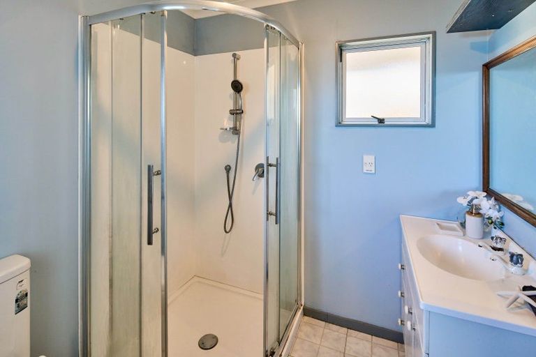 Photo of property in 25 Bowes Crescent, Strathmore Park, Wellington, 6022