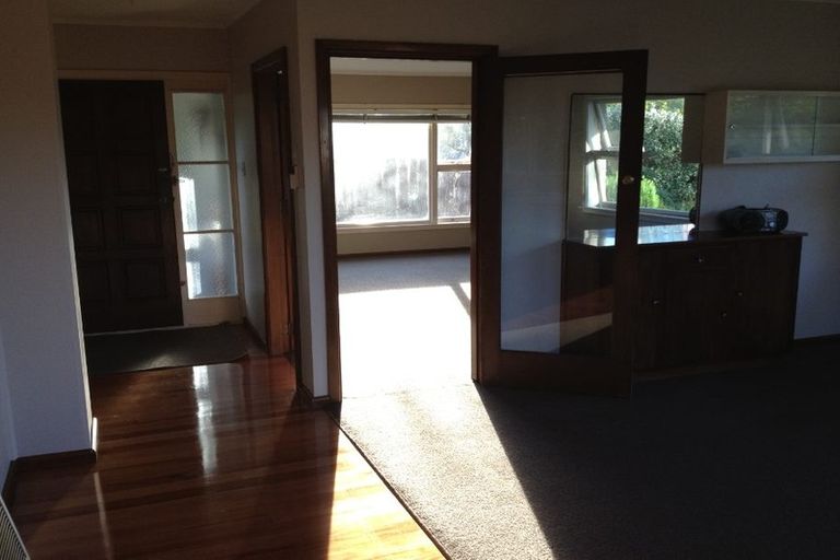 Photo of property in 17 Reading Street, Upper Riccarton, Christchurch, 8041
