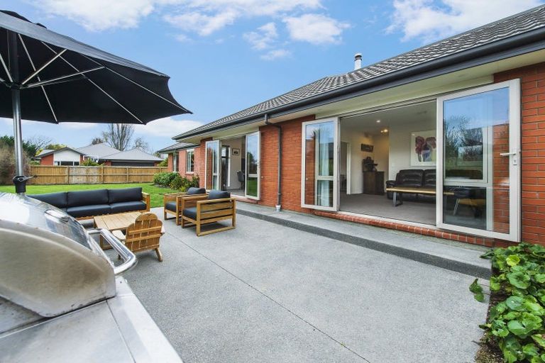 Photo of property in 6 Greenan Place, Doyleston, 7683