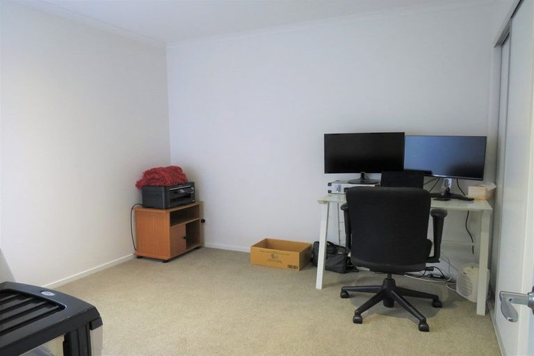 Photo of property in 3 Nohanga Lane, Hobsonville, Auckland, 0616