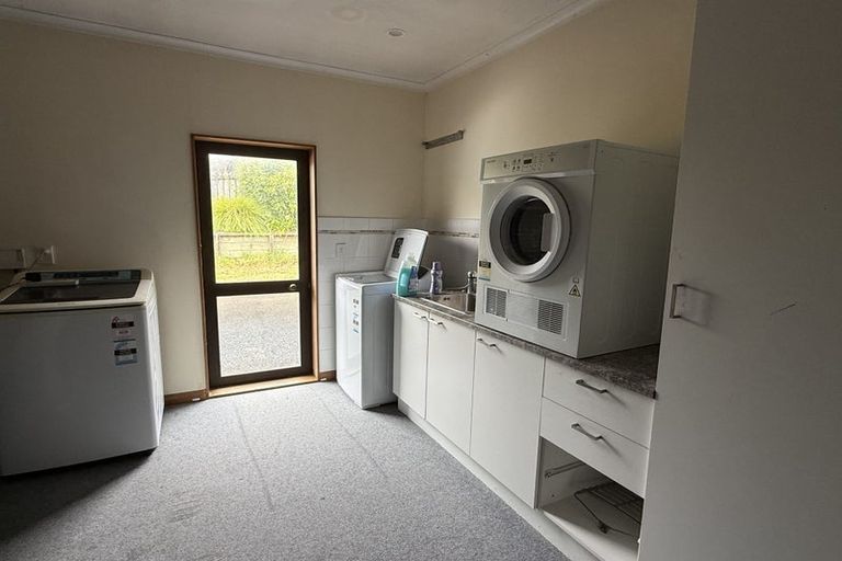 Photo of property in 156 Polo Prince Drive, Alfriston, Auckland, 2105