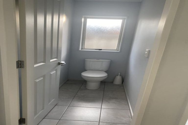 Photo of property in 32a Whitemans Road, Silverstream, Upper Hutt, 5019