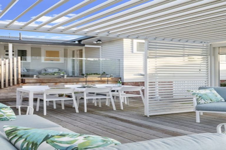 Photo of property in 116 Moore Street, Hillcrest, Auckland, 0627