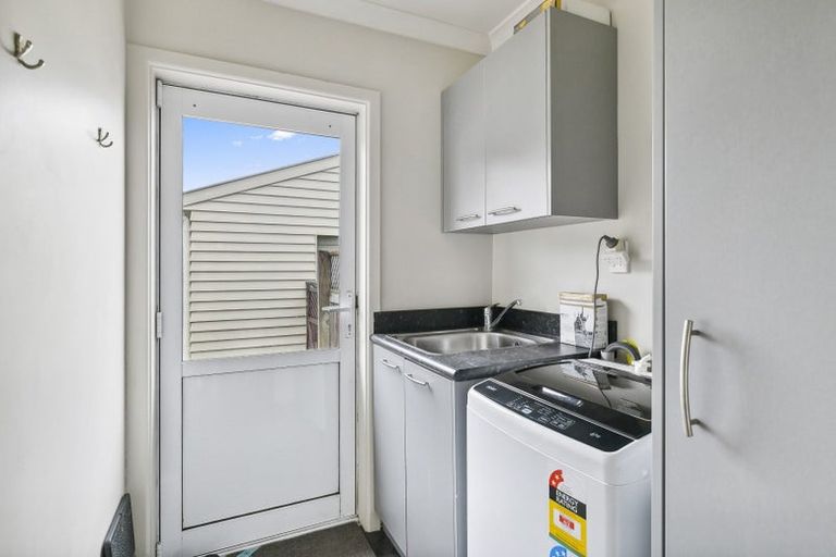 Photo of property in 5 East Street, Petone, Lower Hutt, 5012