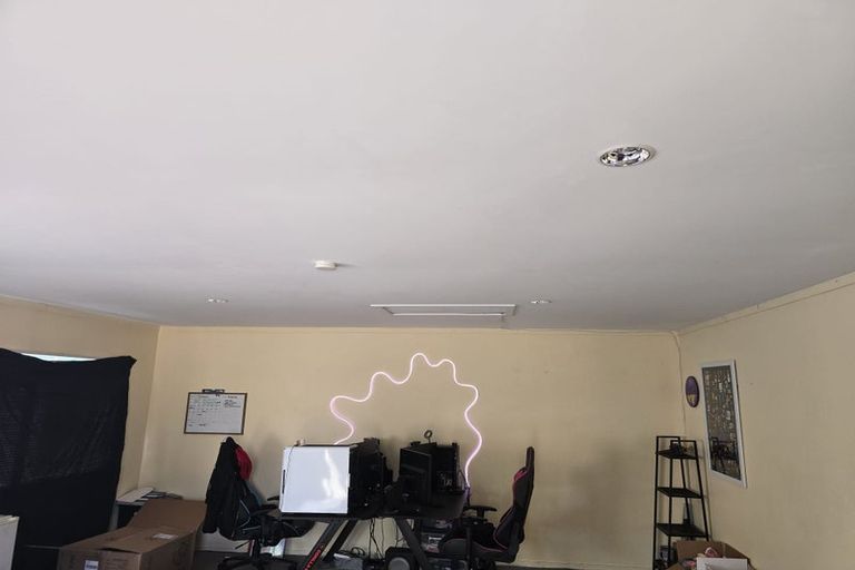 Photo of property in 15 Picasso Drive, West Harbour, Auckland, 0618