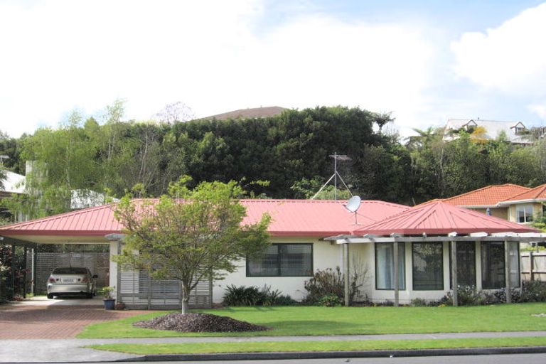 Photo of property in 21 Capricorn Place, Kawaha Point, Rotorua, 3010