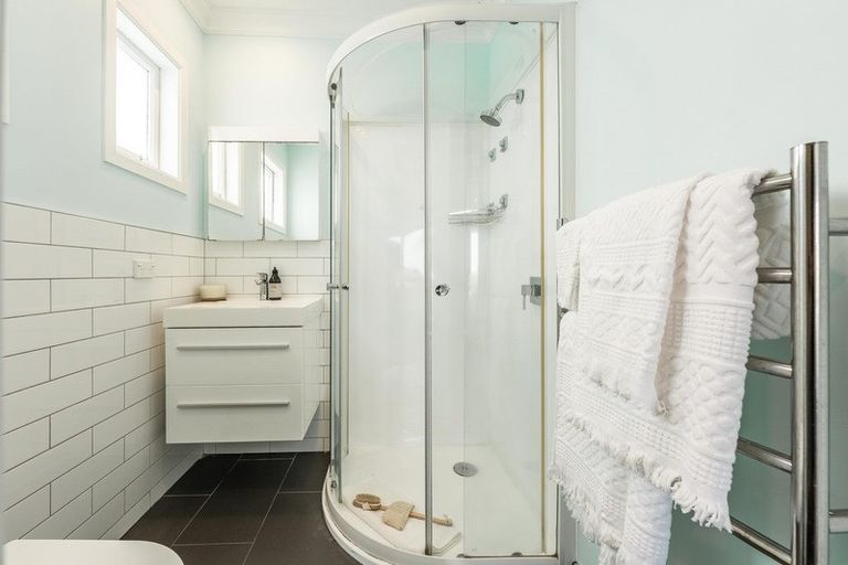 Photo of property in 61 Coronation Road, Hillcrest, Auckland, 0627