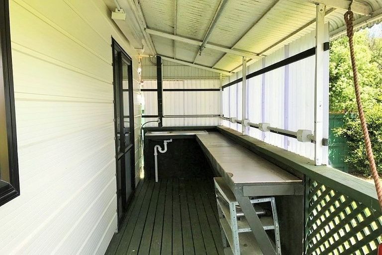 Photo of property in 23 Smiths Avenue, Papakura, 2110