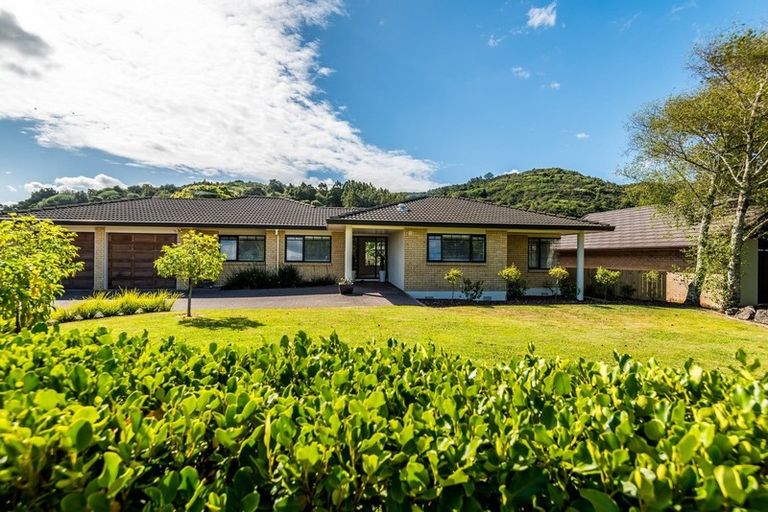 Photo of property in 9 Mark Williams Place, Clevedon, Papakura, 2582