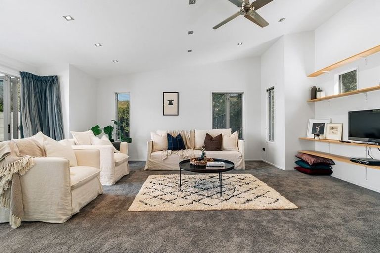 Photo of property in 8 Pisa Moorings Road, Mount Pisa, Cromwell, 9383