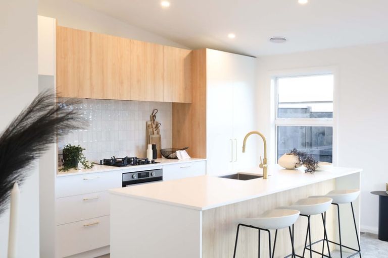 Photo of property in 92 Freedom Drive, Kelvin Grove, Palmerston North, 4470