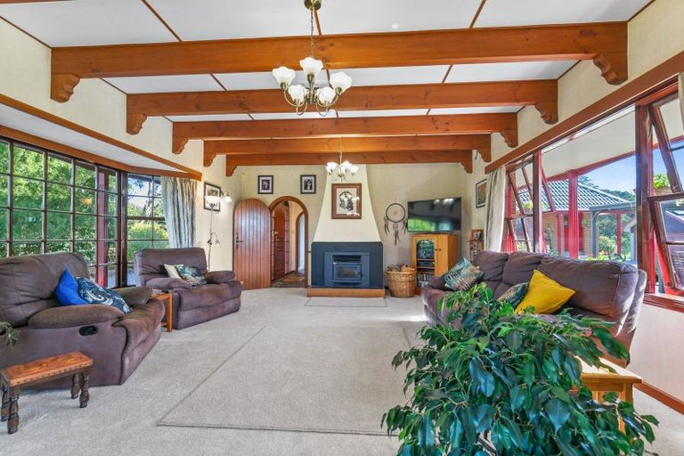 Photo of property in 389 Kawiu Road, Levin, 5510