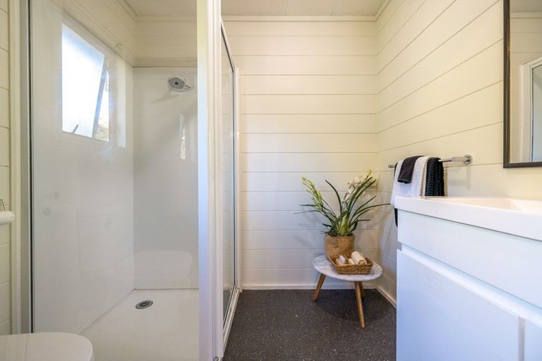 Photo of property in 16 Frank Street, Oneroa, Waiheke Island, 1081