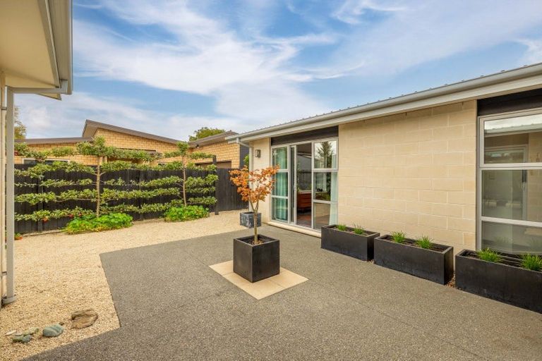 Photo of property in 20 Cedar Place, Rangiora, 7400