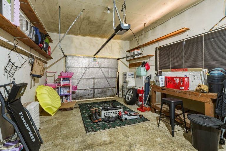 Photo of property in 17 Wickliffe Street, Mosgiel, 9024