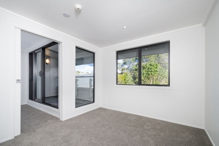 Photo of property in 11a/30 Westward Ho, Glen Eden, Auckland, 0602